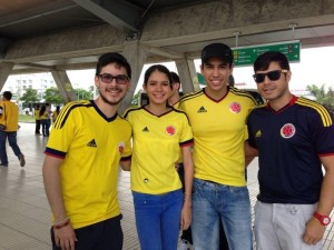 Rafael Filocaris Sarmiento Figueroa, en familia, cubrió el partido como Editor de redes sociales. 