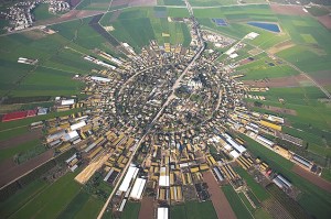 Imagen panorámica de un Kibbutz, en Israel.