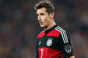 Miroslav Klose es desde ahora máximo goleador en la historia de los mundiales