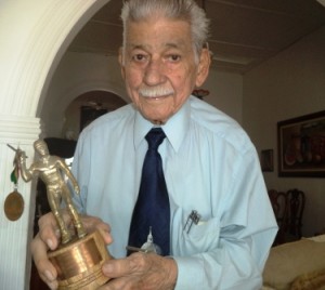 Miles de trofeos Barros Ariza marco T (2)