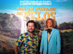 Pablo Sarmiento en el lanzamiento de "Por un puñado de pelos" en Barranquilla.