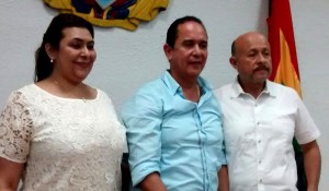 (centro) Carlos Rojano en la presidencia; (derecha)Carlos Hernández Carrillo en la primera vicepresidencia; (izquierda) Esther Molinares en la segunda vicepresidencia.