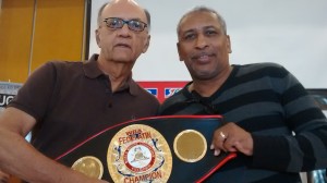 Jorge Humberto Klee con el ex boxeador Hillario Zapata