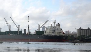 Barco en puertos