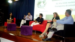Periodistas de The Huffington Post, El País de España, El Heraldo de Barranquilla y de Emisora Atlántico, en panel sobre "La encrucijada del periodismo". 