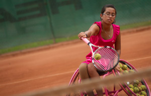 María Angélica se viste de rosa en las canchas.