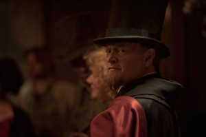 Jared Harris interpreta al diablo en esta película de Bernard Rose.