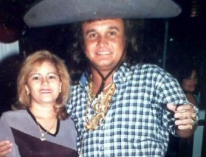 Crucito su esposa Liliana Ocampo.