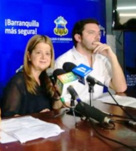 1 Elsa Noguera con uno de sus 'escuderos', Joao Herrera Olaya.