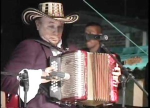 2 Aniceto se paseó por los mejores escenarios de México, San Antonio y San Francisco.