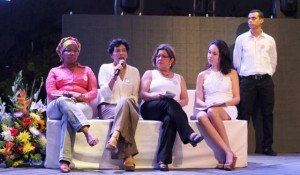 3 Audez Jiménez y numerosas mujeres de distintos sectores acudieron al llamado de Sttbaliz Castellanos.