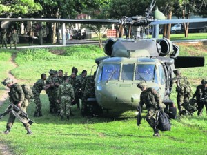 2 Bombas  a las Farc