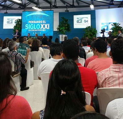 2 Auditorio lleno
