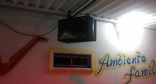 3 ESTADERO CON PARLANTES