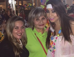 7 Floria García de Espinosa, Nira Figueroa de Sarmiento y Susy Carbó de Sales.