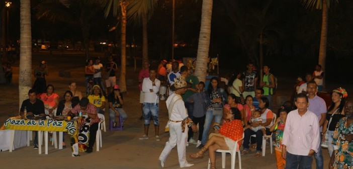 publico en la noche de cumbia