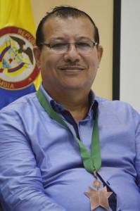 WILMAN PÉREZ BENÍTES - PREMIO COMPARTIR MEJOR RECTOR (1)
