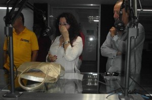 5 Perla se seca una lágrima