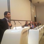 2-alex-en-su-coferencia