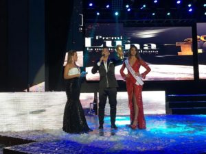 Oscar Prince, llevó dos grandes galardones en la noche de premiación. 