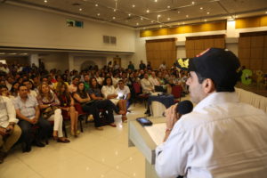 “estos resultados nos están diciendo que el modelo de gestión que implementamos en Barranquilla, de administración eficiente, de manejo adecuado de los recursos y su destinación a los más necesitados, sí funciona. La gente está orgullosa de su ciudad, la gente quiere vivir en Barranquilla" : Alex Char