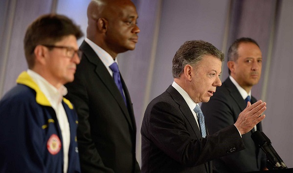 El Presidente Juan Manuel Santos dijo que el Gobierno se ha movilizado para atender a la comunidad afectada por la intensa temporada de lluvias que azota al país.