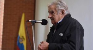 El expresidente de Uruguay, José Mujica, invitó al pueblo colombiano a empoderarse de la paz. Este martes en el Cauca se produjo la segunda entrega del 30 por ciento de las armas de las Farc.