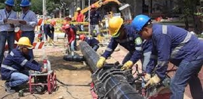 2 trabajadorses