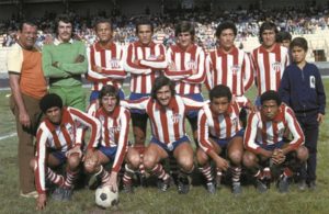 Junior 1975:Junior 1975: "Orejita" Nuñez, Juan Carlos Delménico, Gabriel Berdugo, Rafael Reyes, Julio Comesaña, Alfredo Araujo, "Ringo" Amaya. Abajo: Álvaro Santamaría, Sergio "Flaco" Cierra, Nelson Silva Pacheco, Carlos Monsalve y Víctor Campaz.