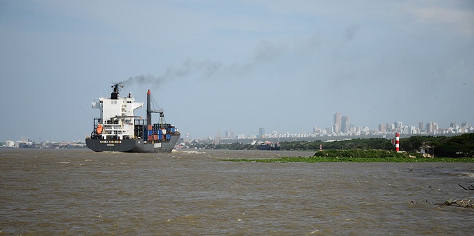 3 febrero navegar por el Magdalena, un desafío1