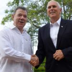 Antes de las 5:00 de la tarde de este domingo, el Vicepresidente de EEUU, Mike Pence, llegó a la Casa de Huéspedes Ilustres de Cartagena, donde le esperaba el Presidente Juan Manuel Santos.