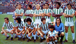 Nacional campeon 1976:Retat,Castañeda,Moncada, Miguel ´Zurdo´López, Pacho Maturana y Olmedo. Peláez, Salgado, Bóveda, Vilarete y Raúl Navarro.