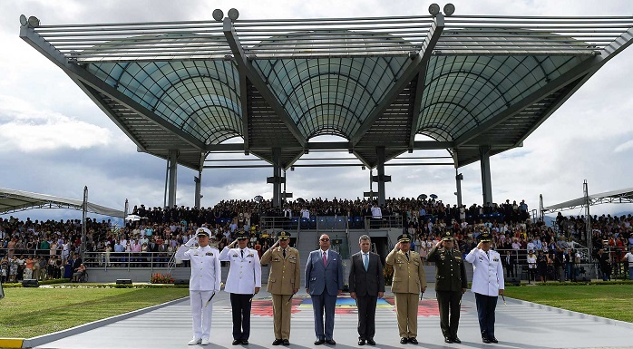 El Presidente Juan Manuel Santos dijo que el país cuenta con la mejor Fuerza Aérea de su historia, en desarrollo de la ceremonia militar de ascenso de subtenientes de ese cuerpo.