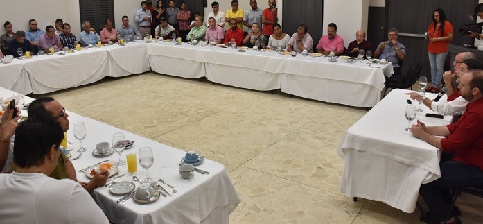 3 rueda de prensa participante