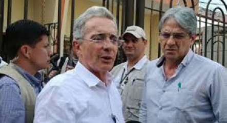3 7 febrero Uribe en Bquilla