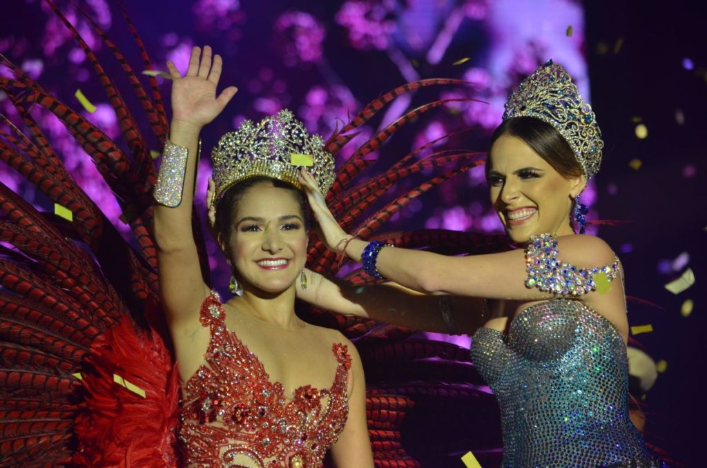 5 Valeria coronada (8)