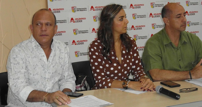 2 Javier Rodriguez, Fabiola Iguarán y José De León Marenco,