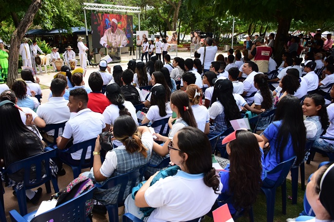 2 mayo 11 Scholas Baq (2)