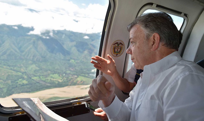 El Presidente Santos realizó este martes un sobrevuelo en helicóptero por los municipios ubicados en la zona de influencia de Hidroituango en Antioquia.