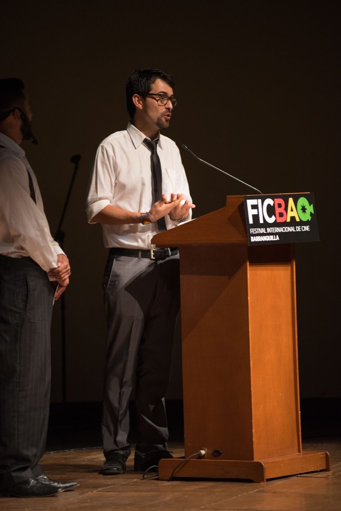 Giuliano Cavalli, director del FicBaq, durante la presentación en el teatro Amira De la Rosa.
