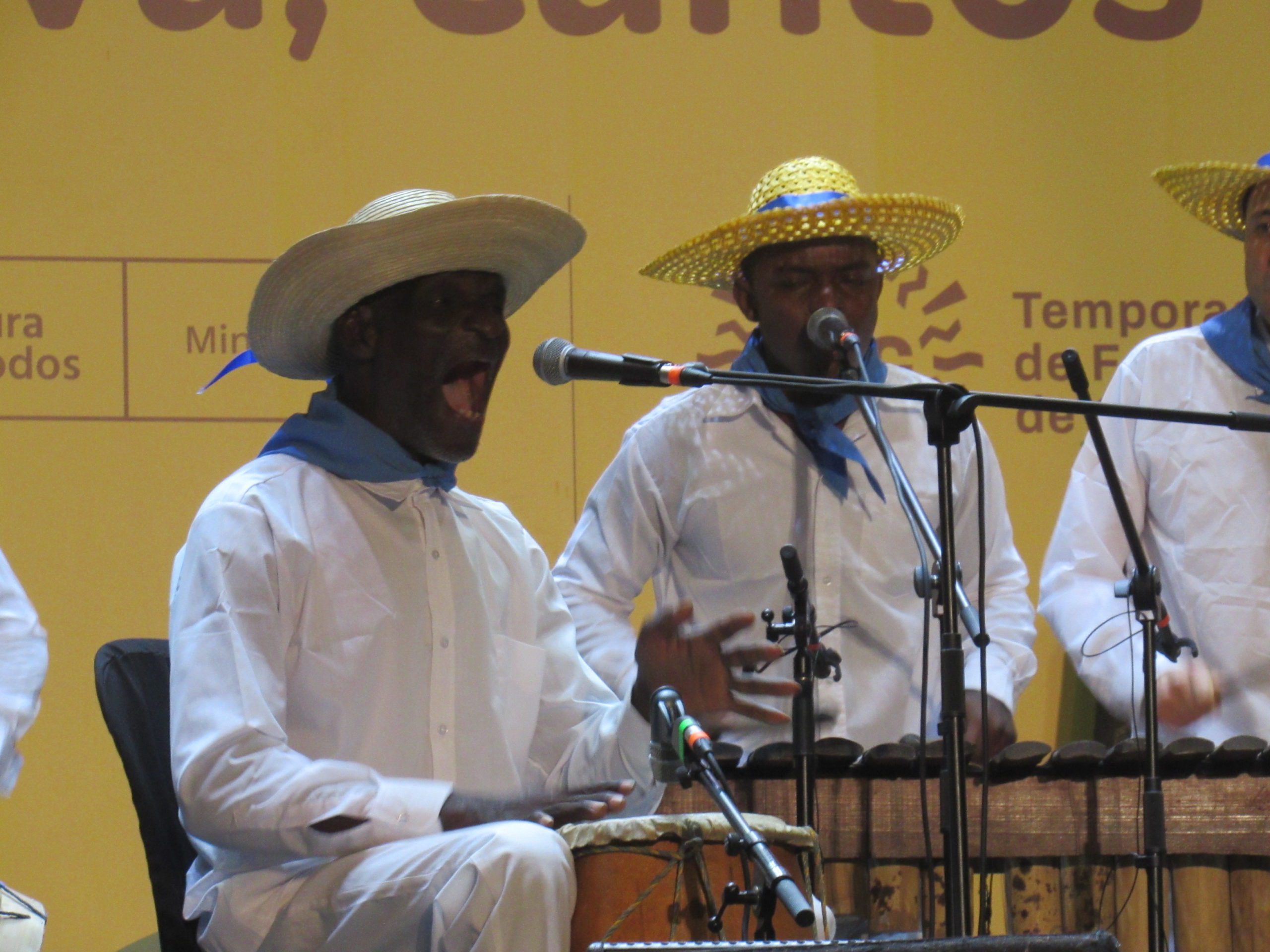 La entrega y la manera en que tocan los músicos que participan en Petronio, son hipnotizantes.
